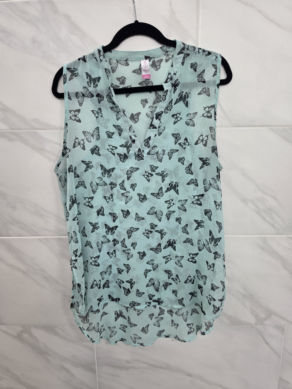 No Boundaries Mint Sleeveless Butterfly Print V-Neck Camisole
